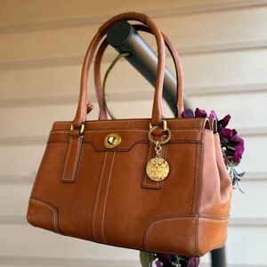 Vintage Coach Hamptons Turnlock Satchel | 11047 | Rare Coach Keychain |Like New